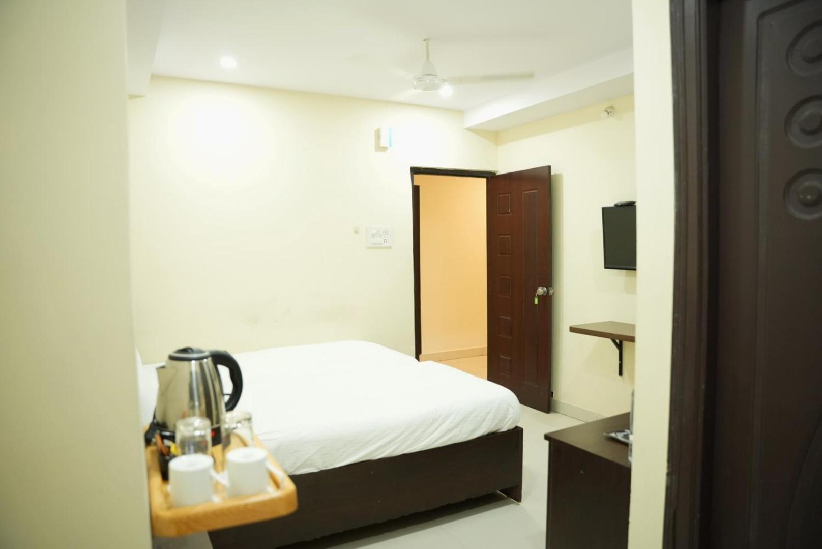 Da Lara Suites Kondapur  Εξωτερικό φωτογραφία